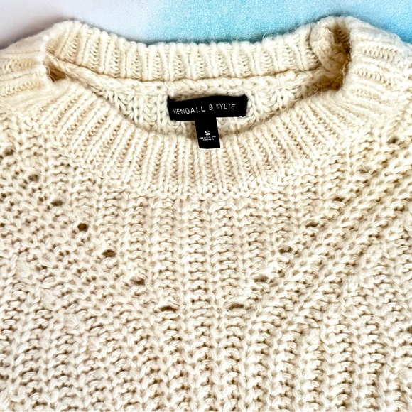 Kendall & Kylie Cropped Ivory Sweater in Size Small - Picture 6 of 9